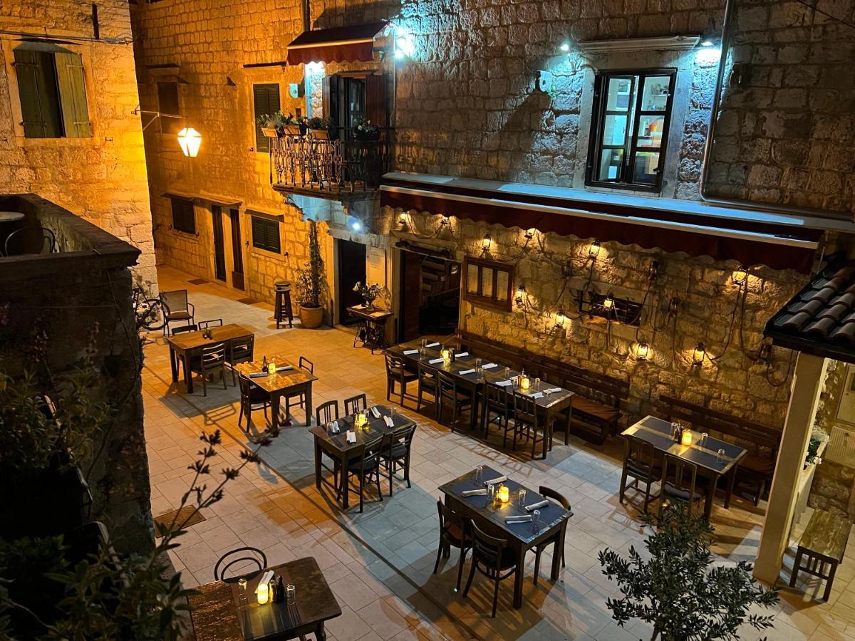 Bobotovi In Center Of Stari Grad, Hvar Apartmán