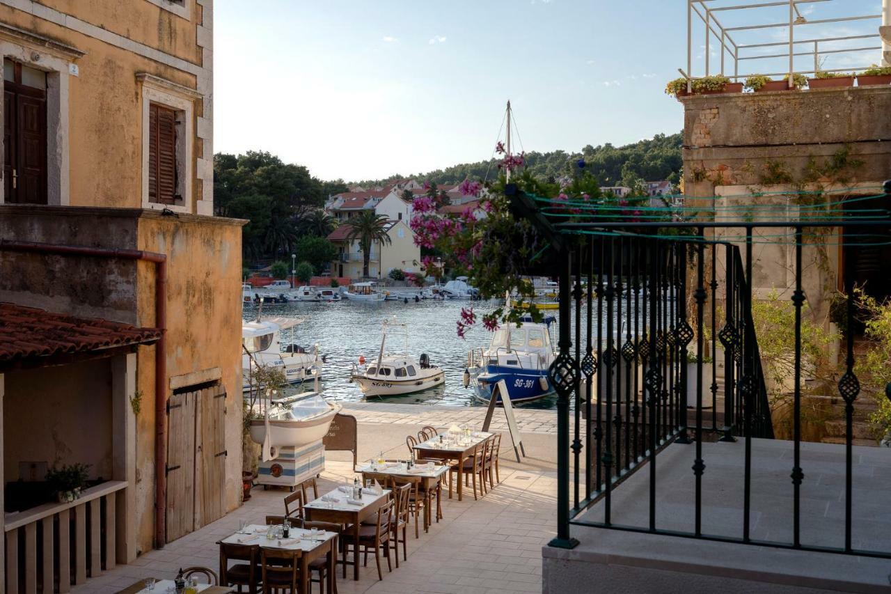 Bobotovi In Center Of Stari Grad, Hvar